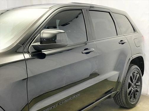2017 Jeep Grand Cherokee Altitude