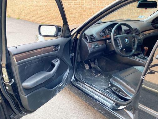2004 BMW 330 330xi