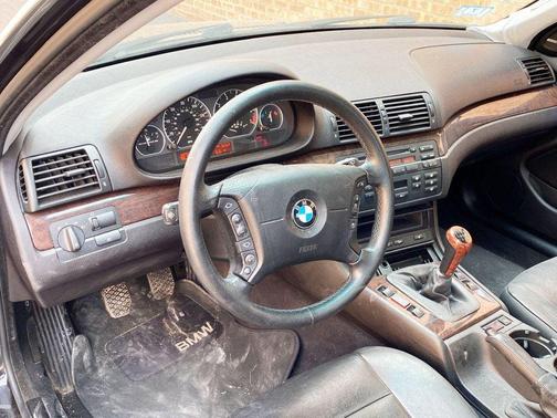 2004 BMW 330 330xi