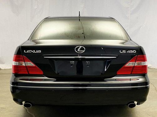 2005 Lexus LS 430 Base