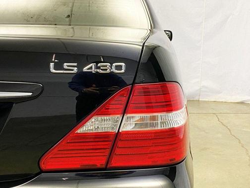 2005 Lexus LS 430 Base