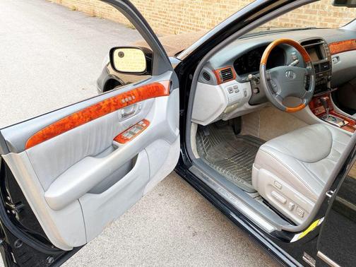2005 Lexus LS 430 Base