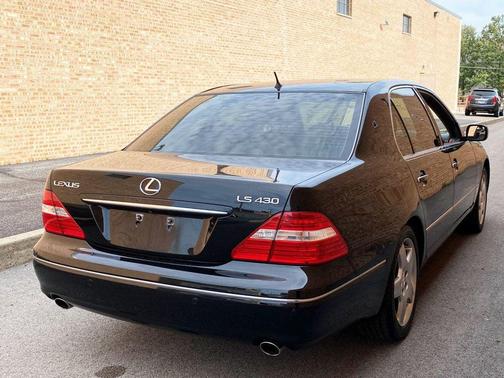 2005 Lexus LS 430 Base