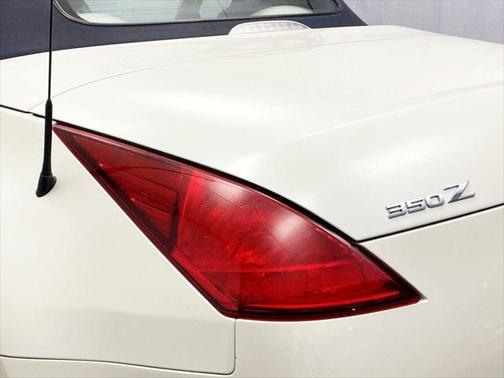 2004 Nissan 350Z Touring