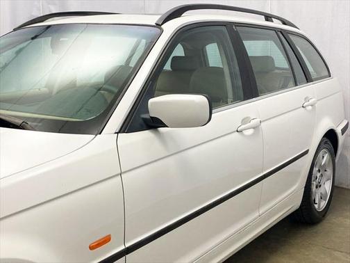 2001 BMW 325 325i Sport