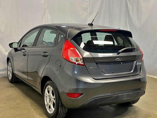 2016 Ford Fiesta 5dr Hatchback SE
