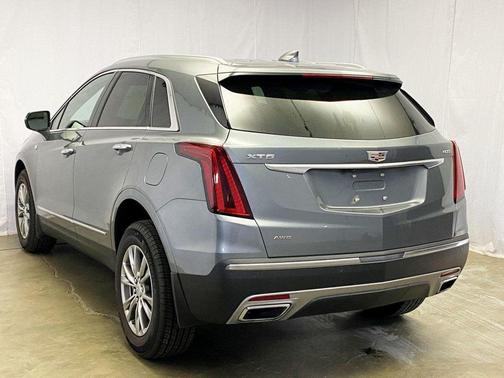 2022 Cadillac XT5 Base