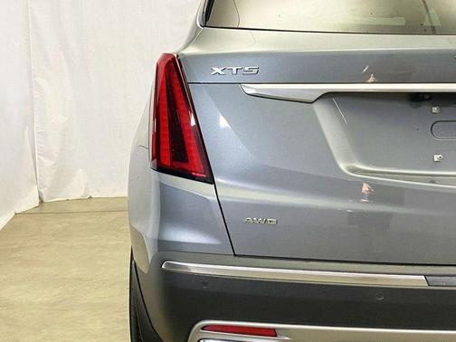 2022 Cadillac XT5 Base