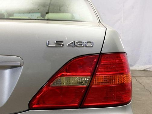 2002 Lexus LS 430 Base