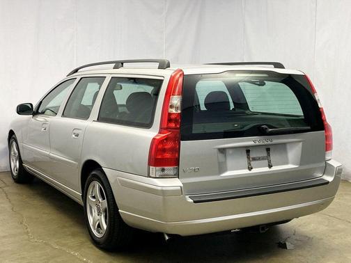 2007 Volvo V70 2.4
