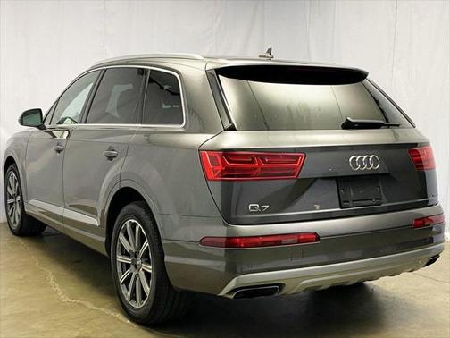 2019 Audi Q7 55 Premium Plus