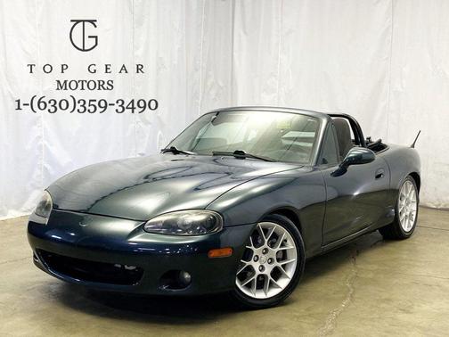 2005 Mazda MX-5 Miata 2dr Convertible Cloth 5-Speed Manual