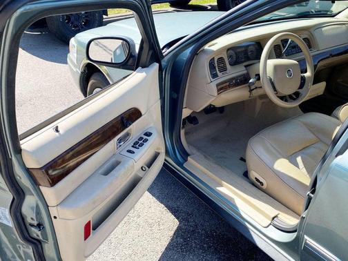 2006 Mercury Grand Marquis GS
