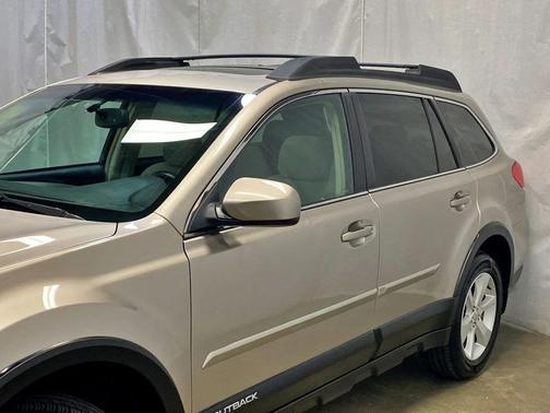 Tan 2014 Subaru Outback 2.5i Premium
