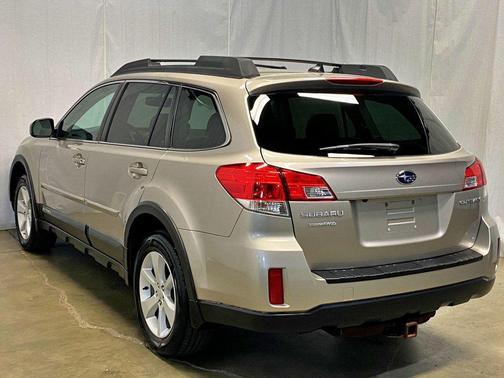 Tan 2014 Subaru Outback 2.5i Premium