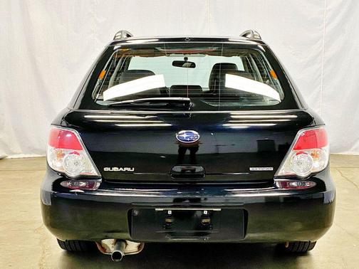 Obsidian Black Pearl 2007 Subaru Impreza 2.5i