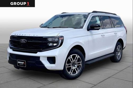 Star White Metallic Tri-Coat 2026 Ford Expedition Active