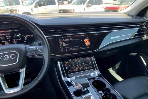 2023 Audi Q8 55 Premium Plus