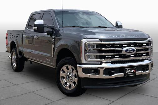 Carbonized Gray 2026 Ford F-350 Lariat Super Duty
