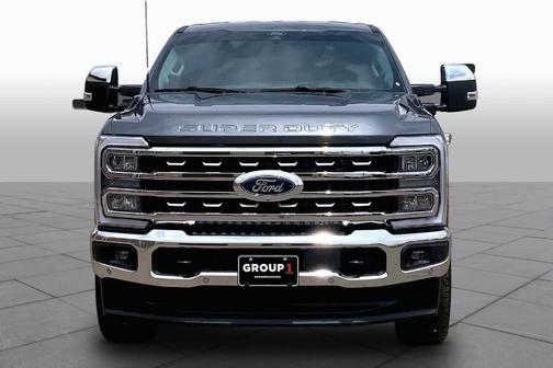 Carbonized Gray 2026 Ford F-350 Lariat Super Duty