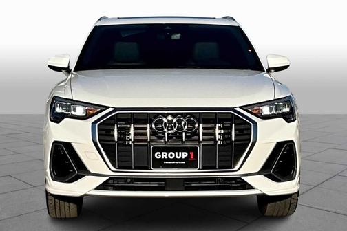 2022 Audi Q3 45 S line Premium