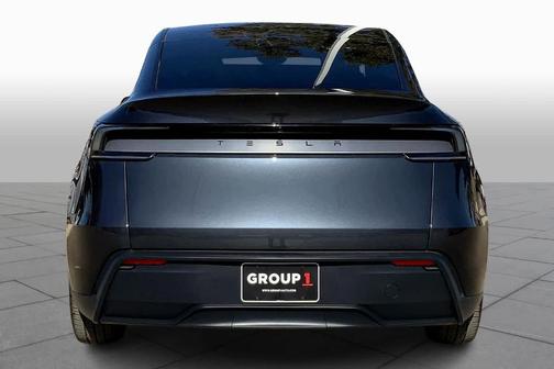 2026 Tesla Model Y Premium