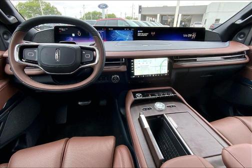 White 2026 Lincoln Navigator L Reserve