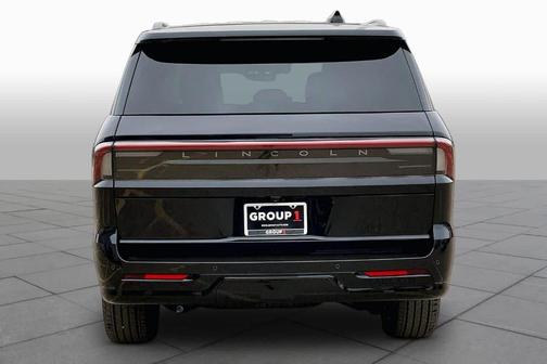 Black 2026 Lincoln Navigator Reserve