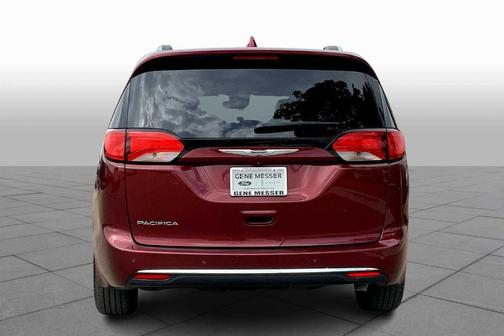 2020 Chrysler Pacifica Touring-L Plus