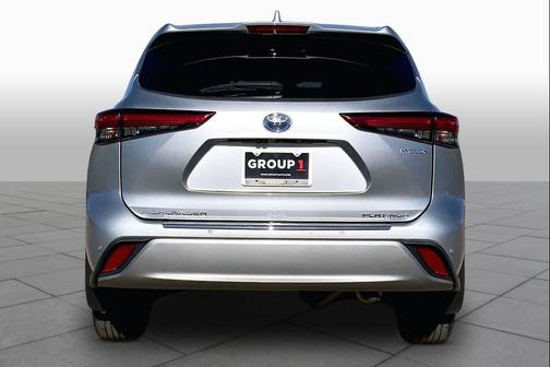 Celestial Silver Metallic 2020 Toyota Highlander Hybrid Platinum