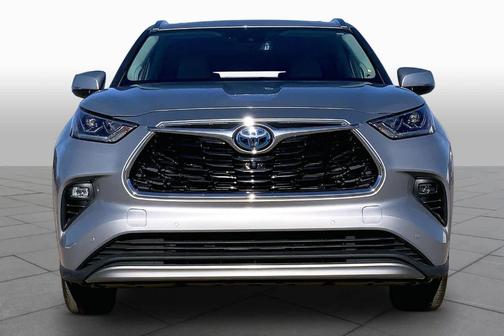 Celestial Silver Metallic 2020 Toyota Highlander Hybrid Platinum
