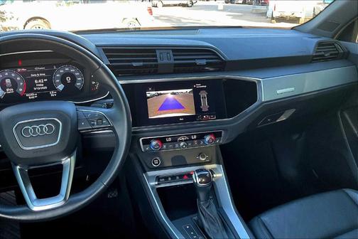 2022 Audi Q3 45 S line Premium