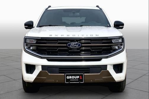 Star White Metallic Tri-Coat 2026 Ford Expedition King Ranch