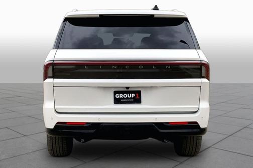 White 2026 Lincoln Navigator Reserve