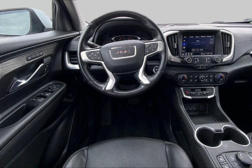 Summit White 2022 GMC Terrain SLT