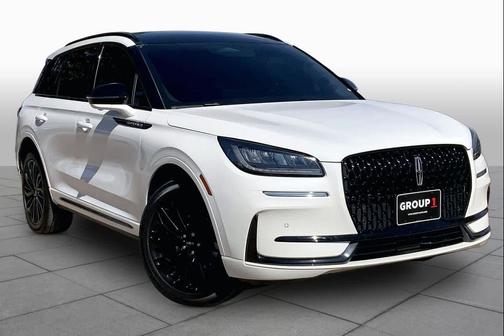 Pristine White Metallic Tri-Coat 2025 Lincoln Corsair Premiere