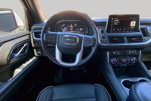 Summit White 2023 GMC Yukon SLT