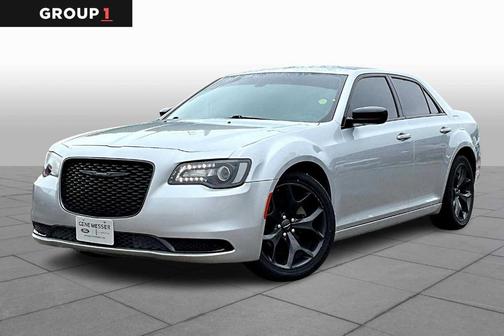 2023 Chrysler 300 Touring