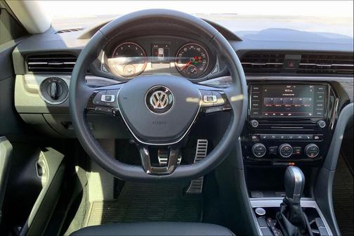 Reflex Silver Metallic 2020 Volkswagen Passat 2.0T R-Line