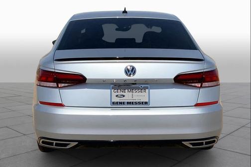 Reflex Silver Metallic 2020 Volkswagen Passat 2.0T R-Line