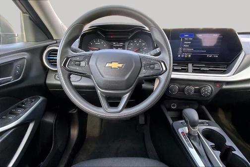 Mosaic Black Metallic 2025 Chevrolet Trax LS