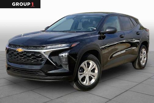 Mosaic Black Metallic 2025 Chevrolet Trax LS