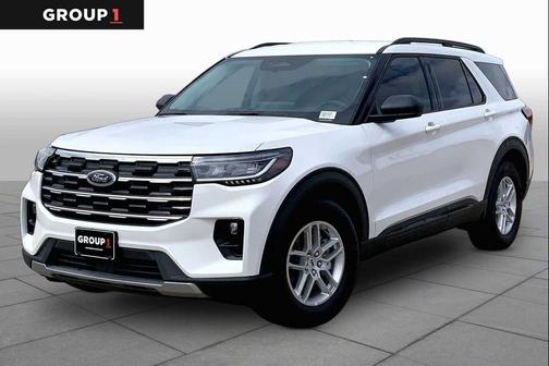 Star White Metallic Tri-Coat 2026 Ford Explorer Active
