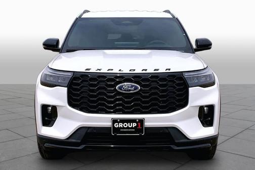 Star White Metallic Tri-Coat 2026 Ford Explorer ST-Line