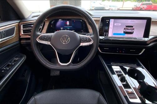 Pure White 2024 Volkswagen Atlas 2.0T SE w/Technology