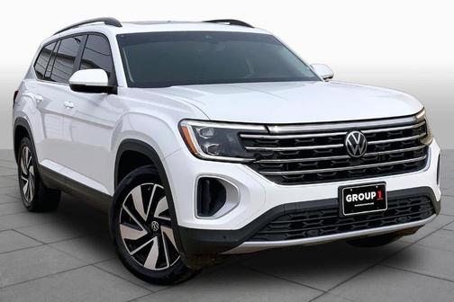 Pure White 2024 Volkswagen Atlas 2.0T SE w/Technology