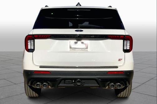 Star White Metallic Tri-Coat 2026 Ford Explorer ST