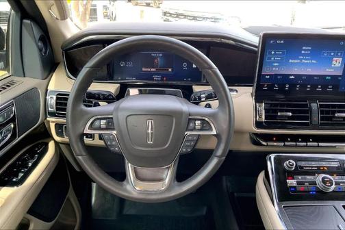 2024 Lincoln Navigator L Reserve