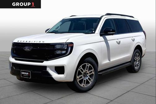 Star White Metallic Tri-Coat 2026 Ford Expedition Active