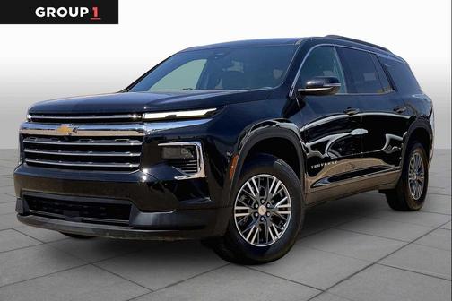 Mosaic Black Metallic 2025 Chevrolet Traverse LT